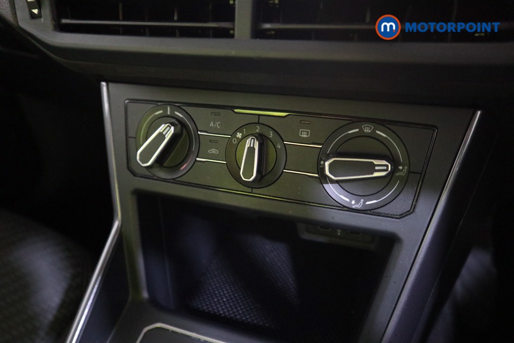 Volkswagen Polo R-Line Manual Petrol Hatchback - Stock Number (1585217) - 8th supplementary image