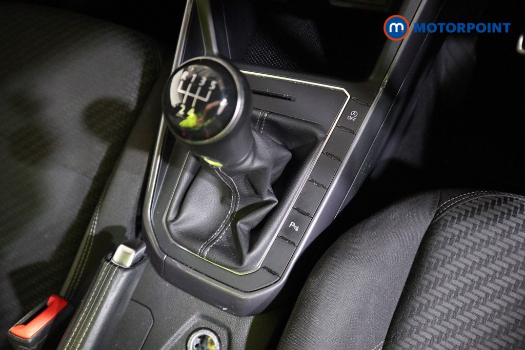 Volkswagen Polo R-Line Manual Petrol Hatchback - Stock Number (1585217) - 10th supplementary image