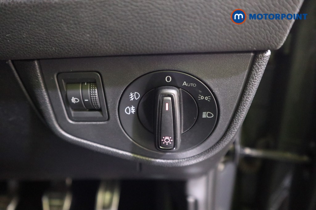 Volkswagen Polo R-Line Manual Petrol Hatchback - Stock Number (1585217) - 11th supplementary image