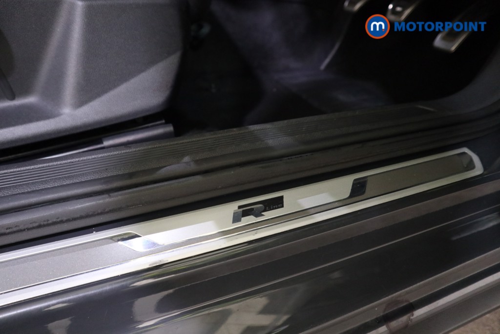 Volkswagen Polo R-Line Manual Petrol Hatchback - Stock Number (1585217) - 14th supplementary image