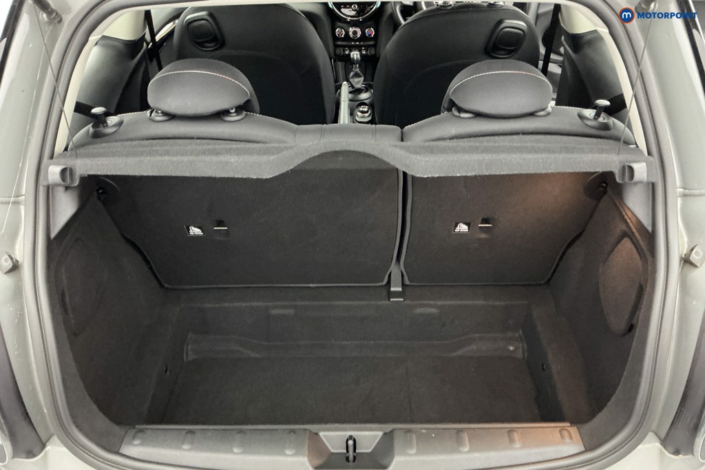 Mini Hatchback Cooper Classic Manual Petrol Hatchback - Stock Number (1585272) - 3rd supplementary image