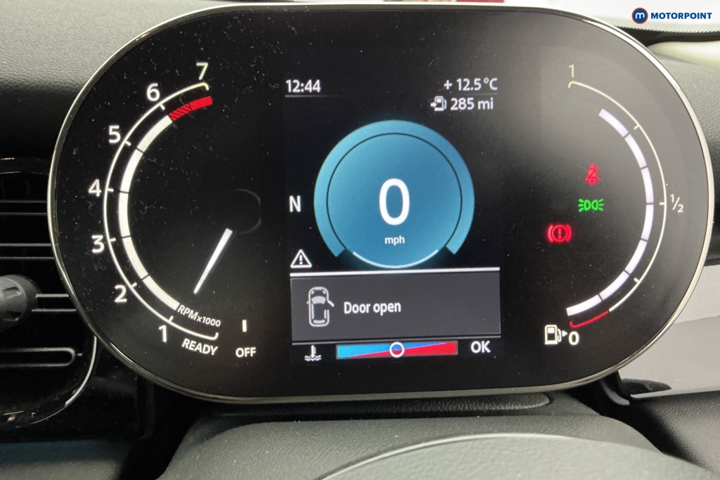 Mini Hatchback Cooper Classic Manual Petrol Hatchback - Stock Number (1585272) - 9th supplementary image