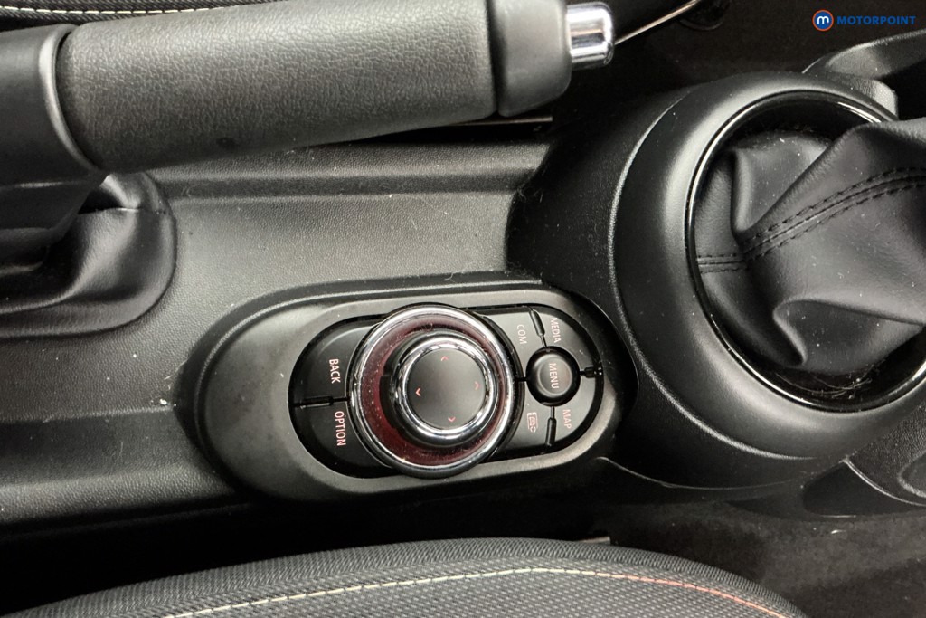 Mini Hatchback Cooper Classic Manual Petrol Hatchback - Stock Number (1585272) - 13th supplementary image