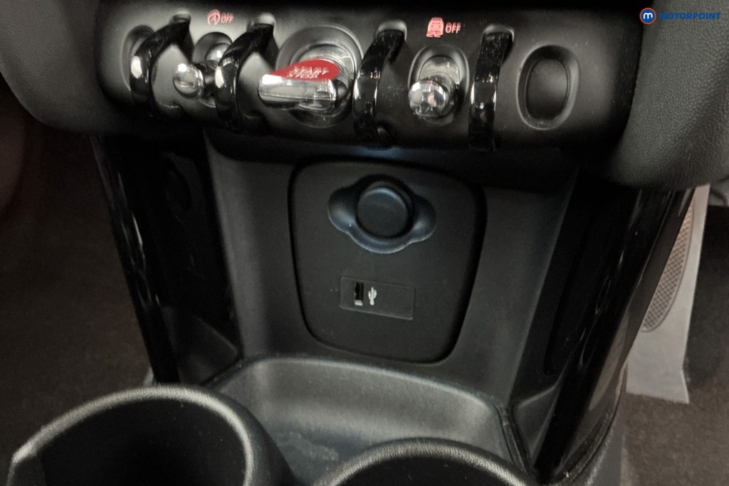 Mini Hatchback Cooper Classic Manual Petrol Hatchback - Stock Number (1585272) - 15th supplementary image