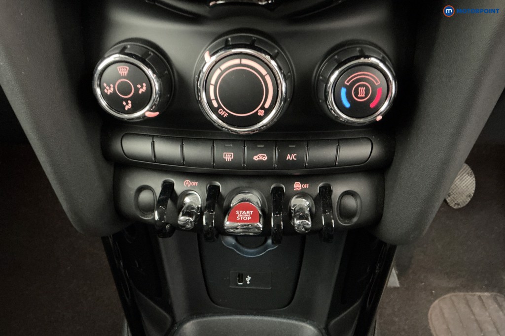 Mini Hatchback Cooper Classic Manual Petrol Hatchback - Stock Number (1585272) - 16th supplementary image