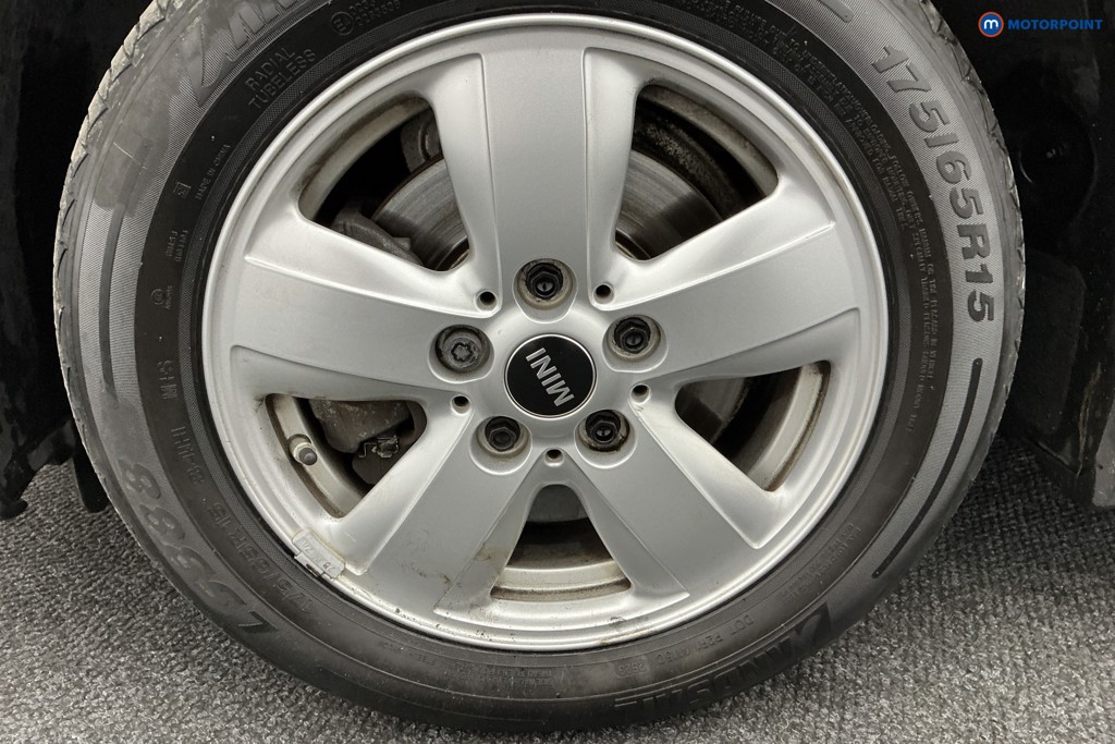 Mini Hatchback Cooper Classic Manual Petrol Hatchback - Stock Number (1585272) - 33rd supplementary image