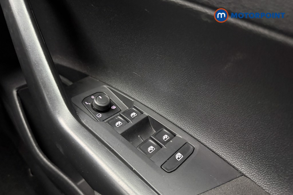 Volkswagen Taigo Life Manual Petrol SUV - Stock Number (1586116) - 16th supplementary image