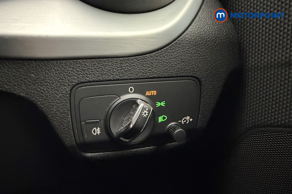 Audi Q2 S Line Manual Petrol SUV - Stock Number (1586157) - 18th supplementary image