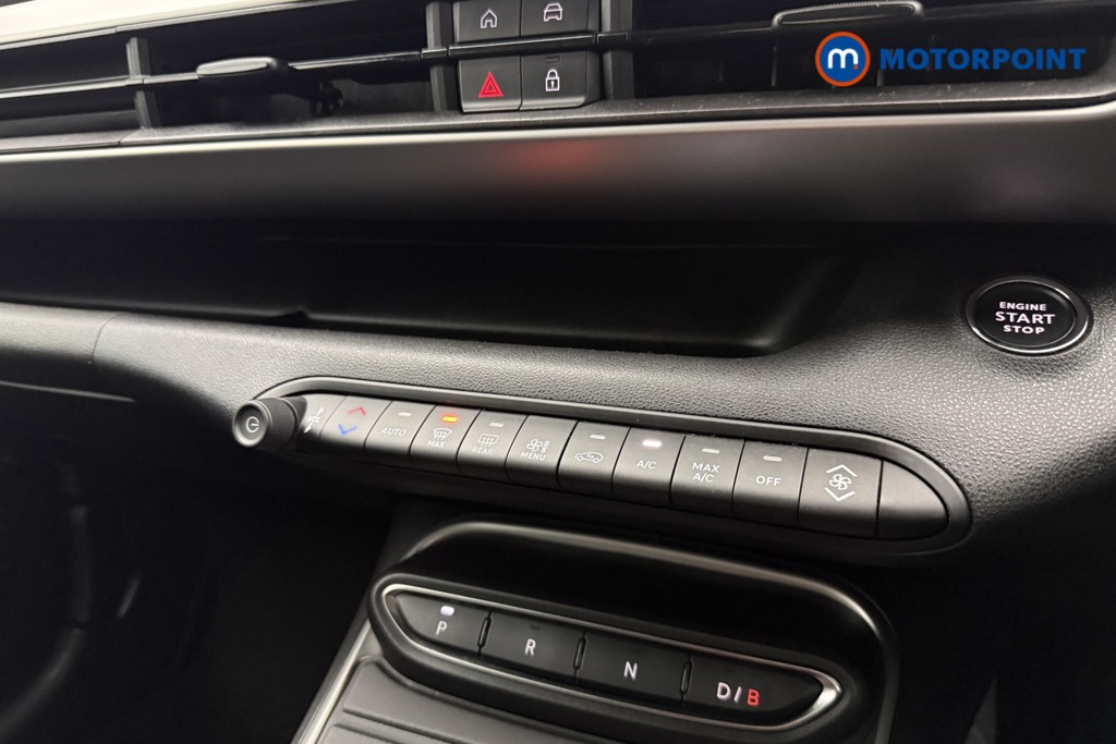 Jeep Avenger Summit Automatic Electric SUV - Stock Number (1586228) - 14th supplementary image