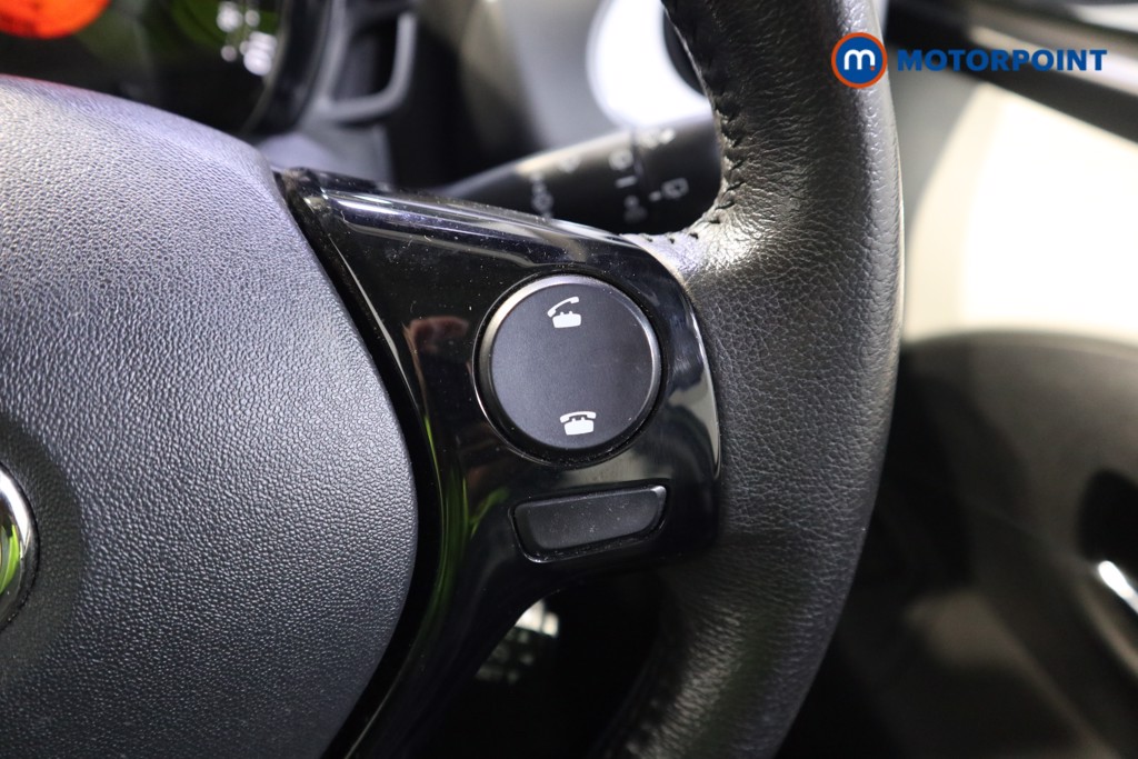 Toyota Aygo X-Play Manual Petrol Hatchback - Stock Number (1586299) - 4th supplementary image