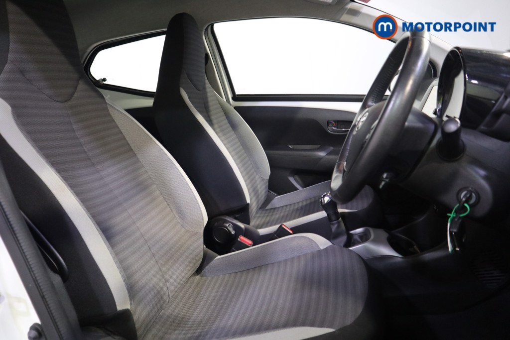 Toyota Aygo X-Play Manual Petrol Hatchback - Stock Number (1586299) - 11th supplementary image