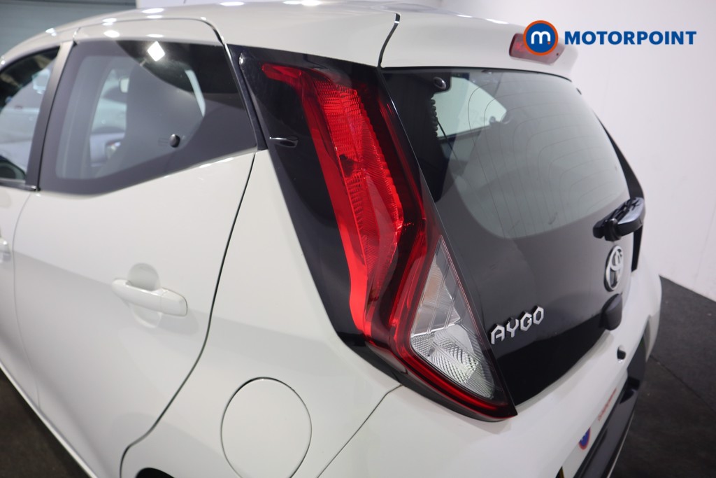 Toyota Aygo X-Play Manual Petrol Hatchback - Stock Number (1586299) - 20th supplementary image