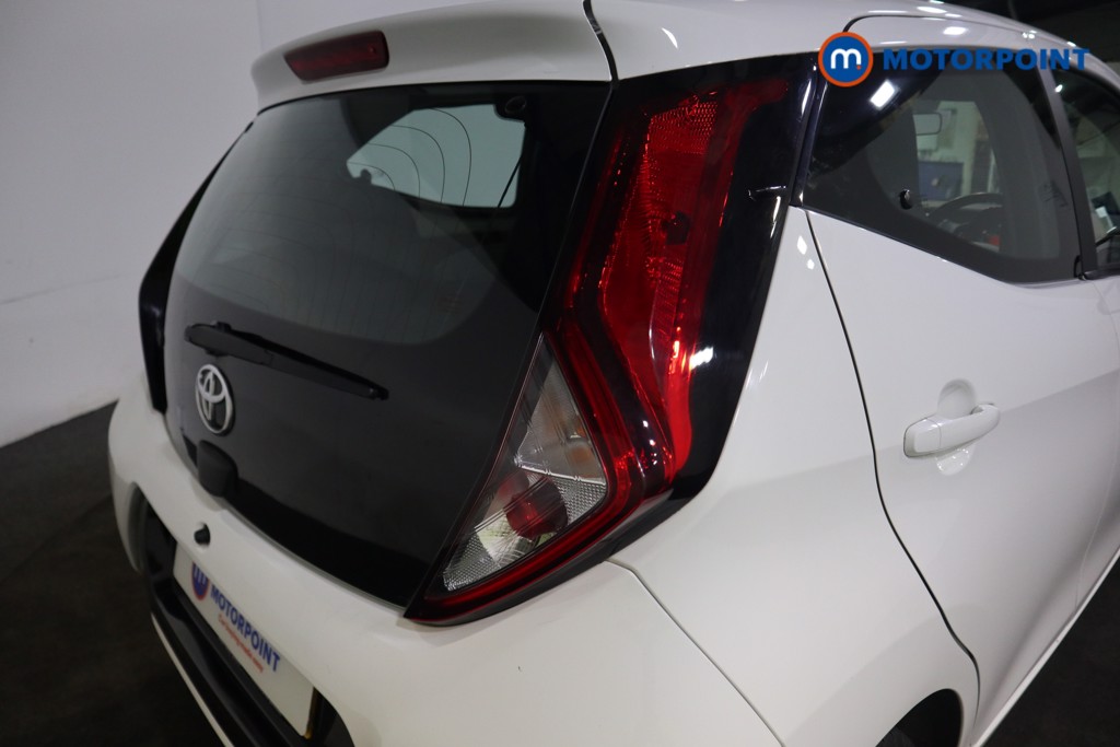 Toyota Aygo X-Play Manual Petrol Hatchback - Stock Number (1586299) - 21st supplementary image