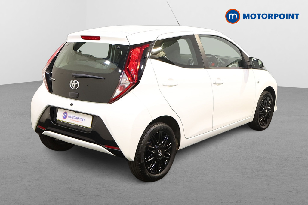 Toyota Aygo X-Play Manual Petrol Hatchback - Stock Number (1586299) - Drivers side rear corner