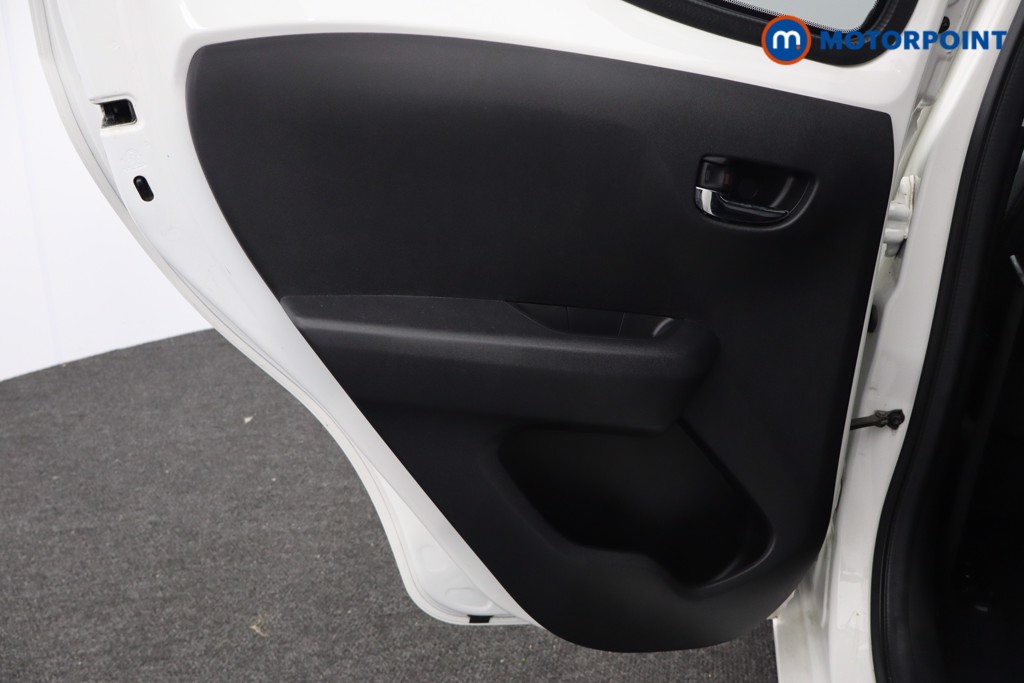Toyota Aygo X-Trend Manual Petrol Hatchback - Stock Number (1586373) - 19th supplementary image