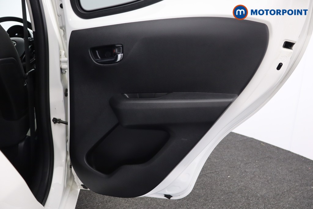 Toyota Aygo X-Trend Manual Petrol Hatchback - Stock Number (1586373) - 21st supplementary image