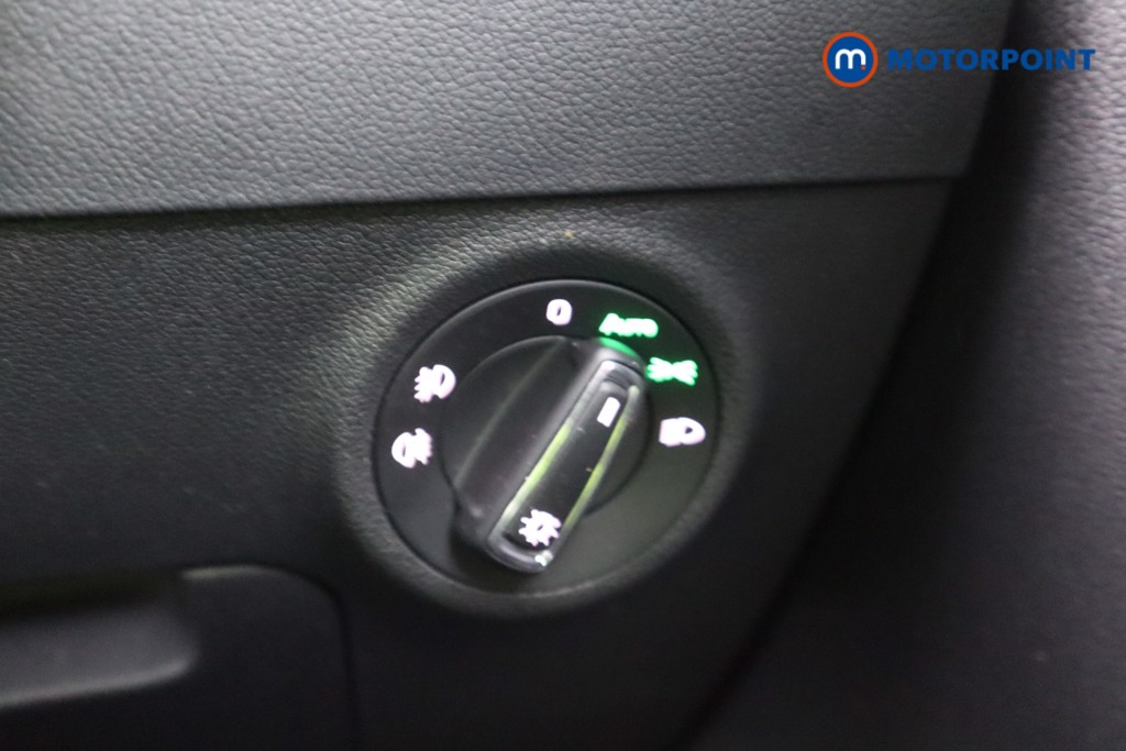 Skoda Karoq Se L Automatic Petrol SUV - Stock Number (1586405) - 8th supplementary image
