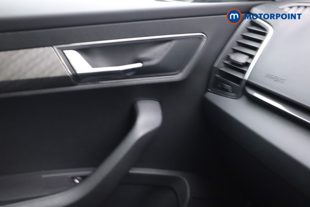 Skoda Karoq Se L Automatic Petrol SUV - Stock Number (1586405) - 11th supplementary image