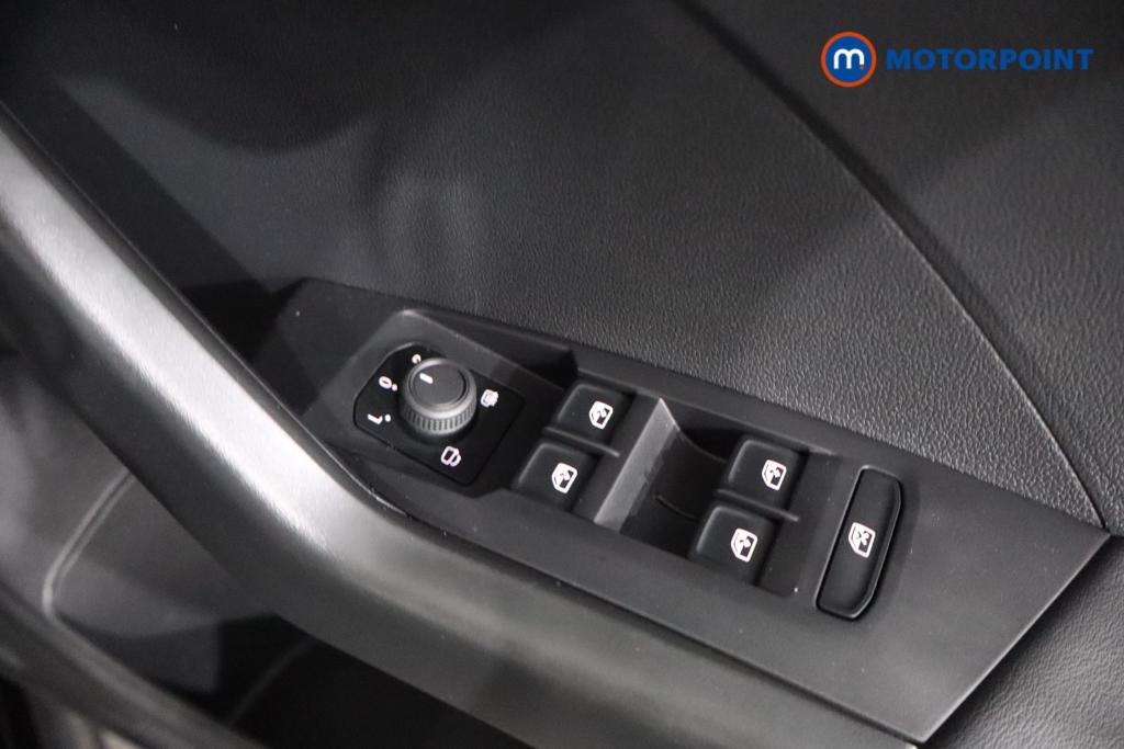 Volkswagen T-Cross Black Edition Automatic Petrol SUV - Stock Number (1586542) - 13th supplementary image
