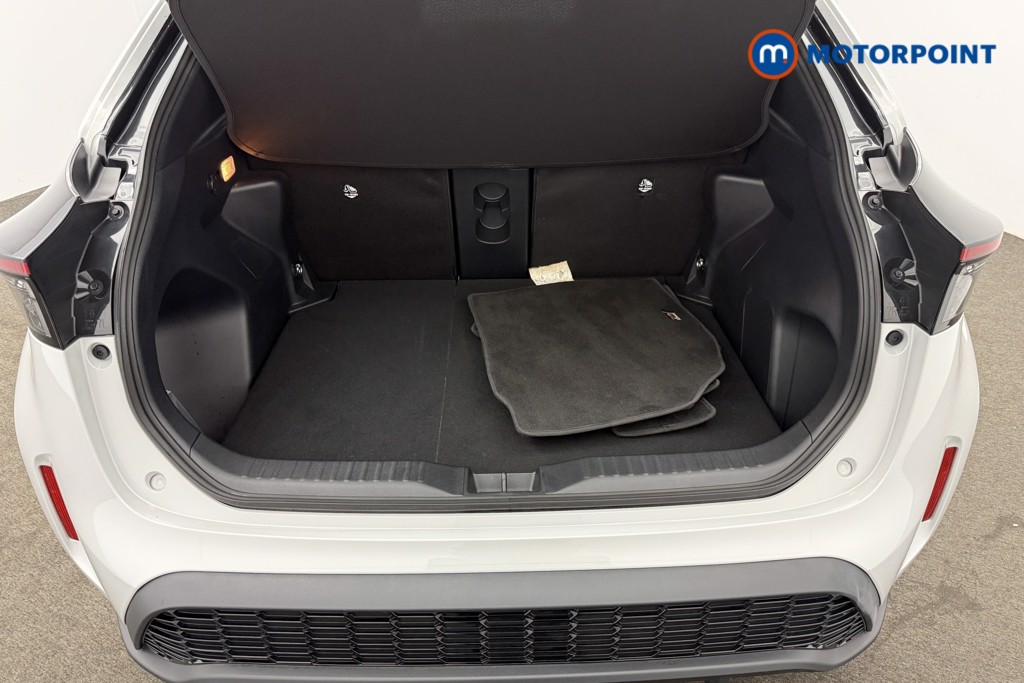 Toyota Yaris Cross Gr Sport Automatic Petrol-Electric Hybrid Estate - Stock Number (1586560) - 5th supplementary image
