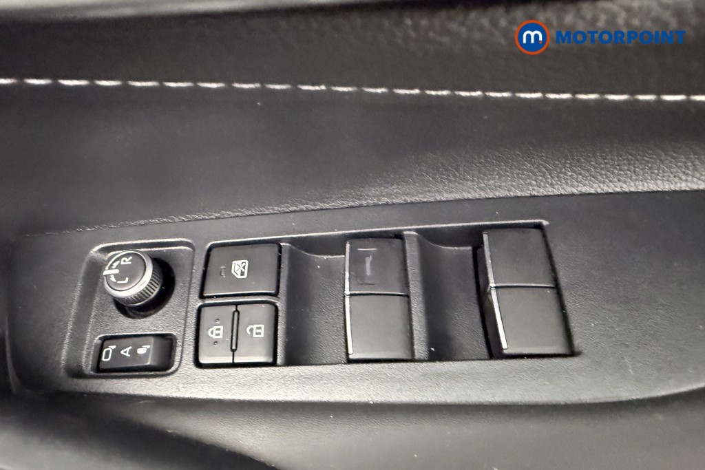 Toyota Corolla Design Automatic Petrol-Electric Hybrid Estate - Stock Number (1586563) - 19th supplementary image