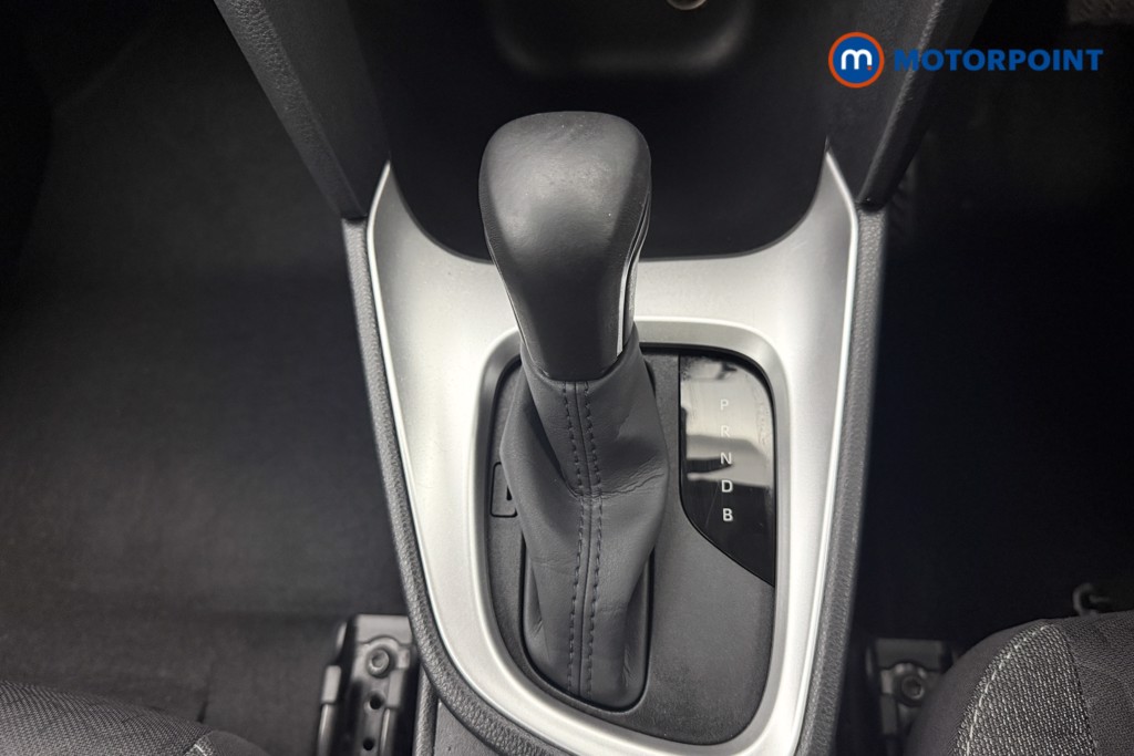 Toyota Yaris Cross Icon Automatic Petrol-Electric Hybrid Estate - Stock Number (1586566) - 6th supplementary image