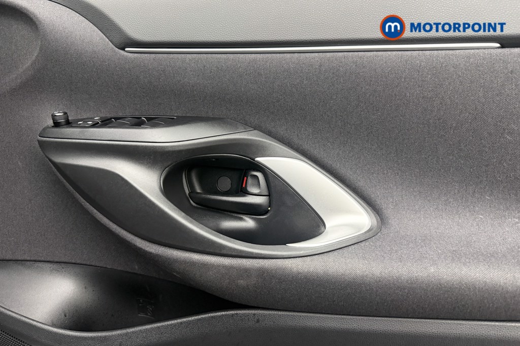 Toyota Yaris Cross Icon Automatic Petrol-Electric Hybrid Estate - Stock Number (1586566) - 16th supplementary image