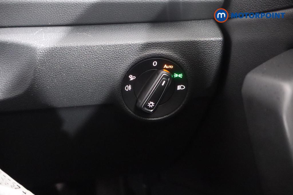 Volkswagen T-Roc Style Automatic Petrol SUV - Stock Number (1587075) - 12th supplementary image