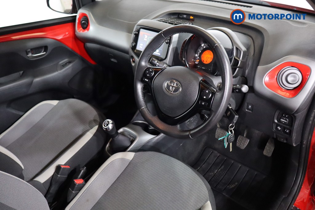 Toyota Aygo X-Play Manual Petrol Hatchback - Stock Number (1587160) - 1st supplementary image