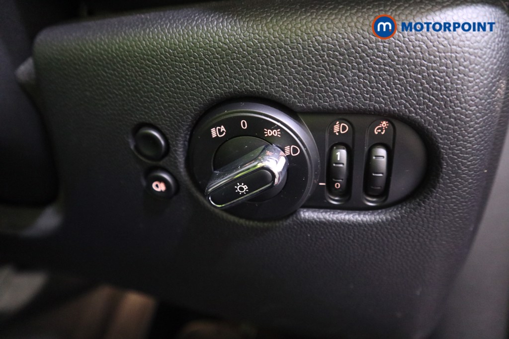 Mini Hatchback Cooper Exclusive Automatic Petrol Hatchback - Stock Number (1587373) - 6th supplementary image