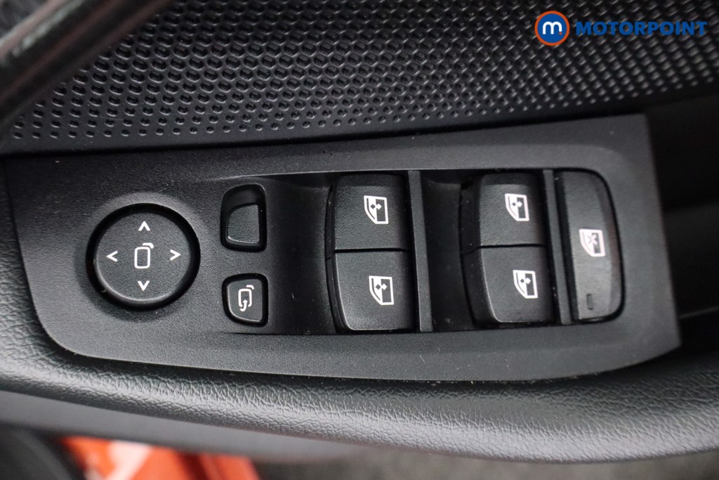 BMW 2 Series Sport Manual Petrol Saloon - Stock Number (1587589) - 11th supplementary image