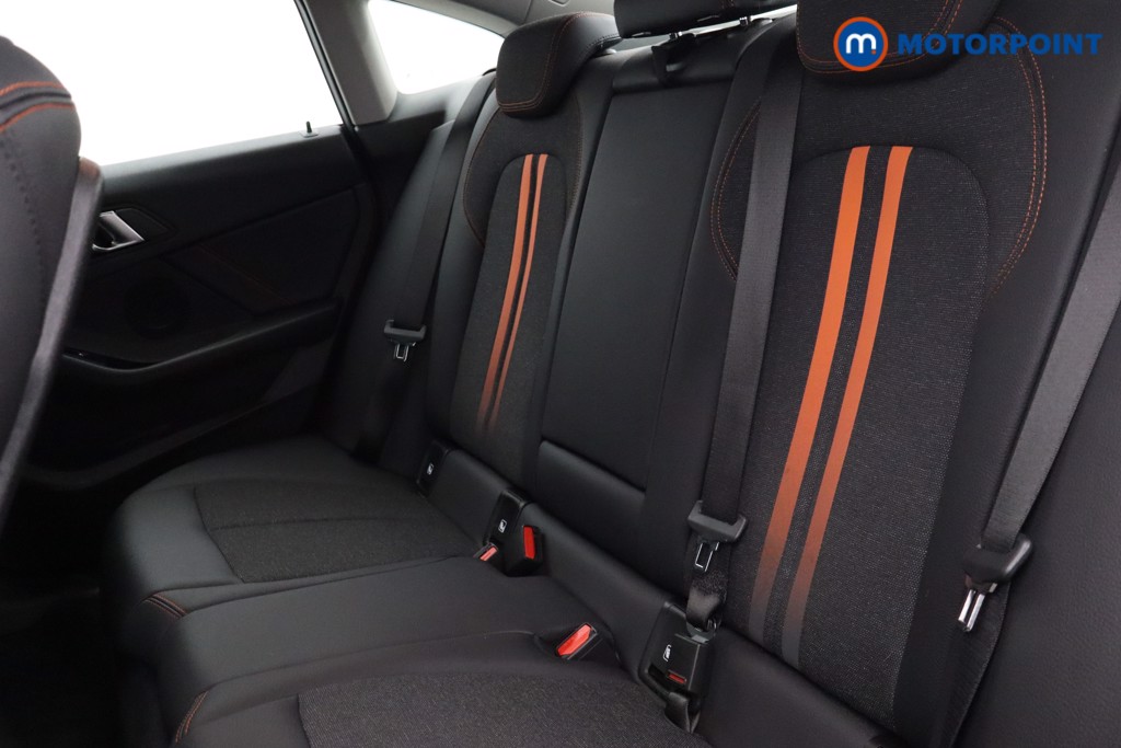 BMW 2 Series Sport Manual Petrol Saloon - Stock Number (1587589) - 18th supplementary image