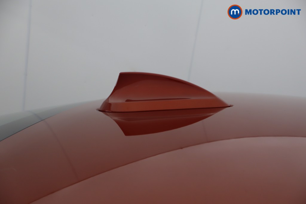 BMW 2 Series Sport Manual Petrol Saloon - Stock Number (1587589) - 36th supplementary image