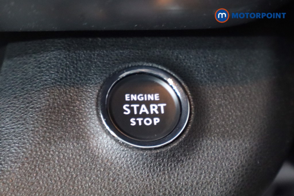 Jeep Avenger Summit Automatic Electric SUV - Stock Number (1587658) - 13th supplementary image