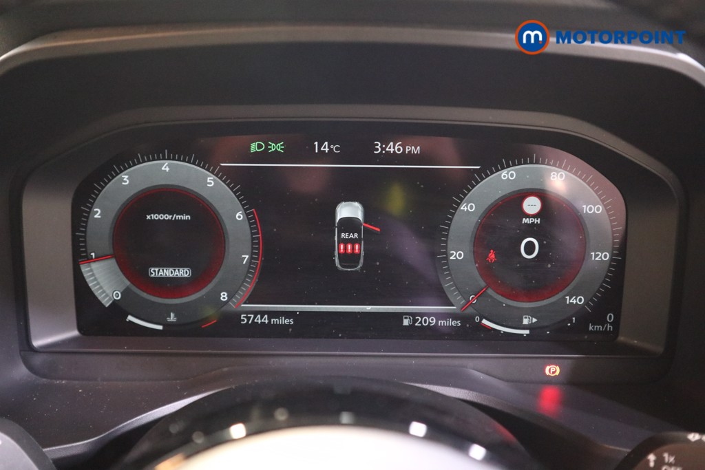 Nissan Qashqai Tekna Manual Petrol SUV - Stock Number (1587812) - 4th supplementary image