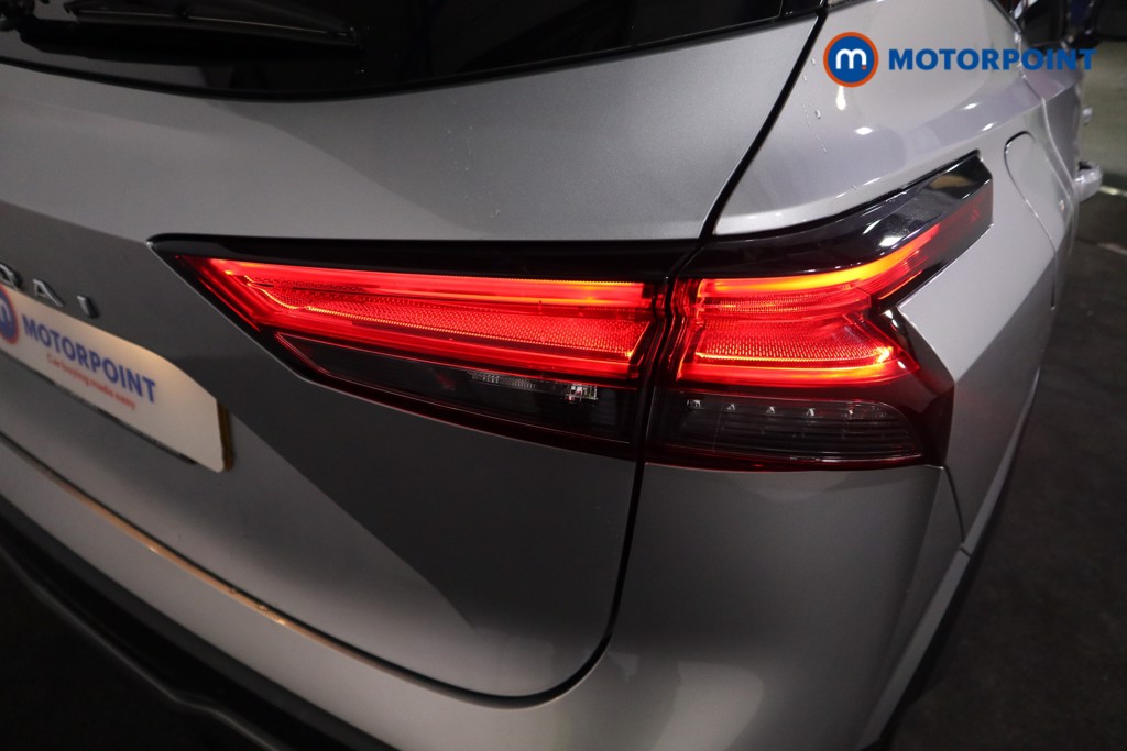 Nissan Qashqai Tekna Manual Petrol SUV - Stock Number (1587812) - 20th supplementary image