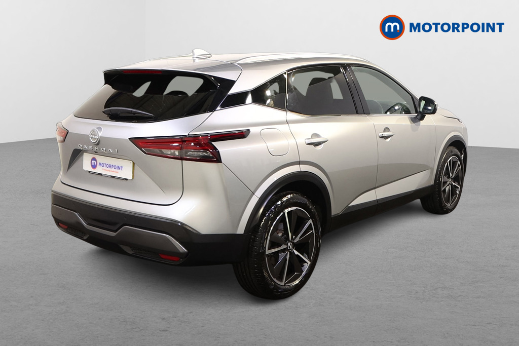 Nissan Qashqai Tekna Manual Petrol SUV - Stock Number (1587812) - Drivers side rear corner