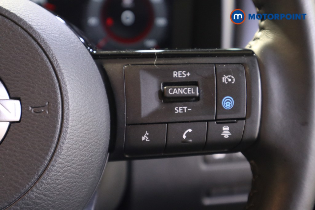 Nissan Qashqai Tekna Manual Petrol SUV - Stock Number (1587938) - 6th supplementary image