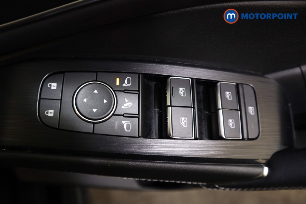 Nissan Qashqai Tekna Manual Petrol SUV - Stock Number (1587938) - 8th supplementary image