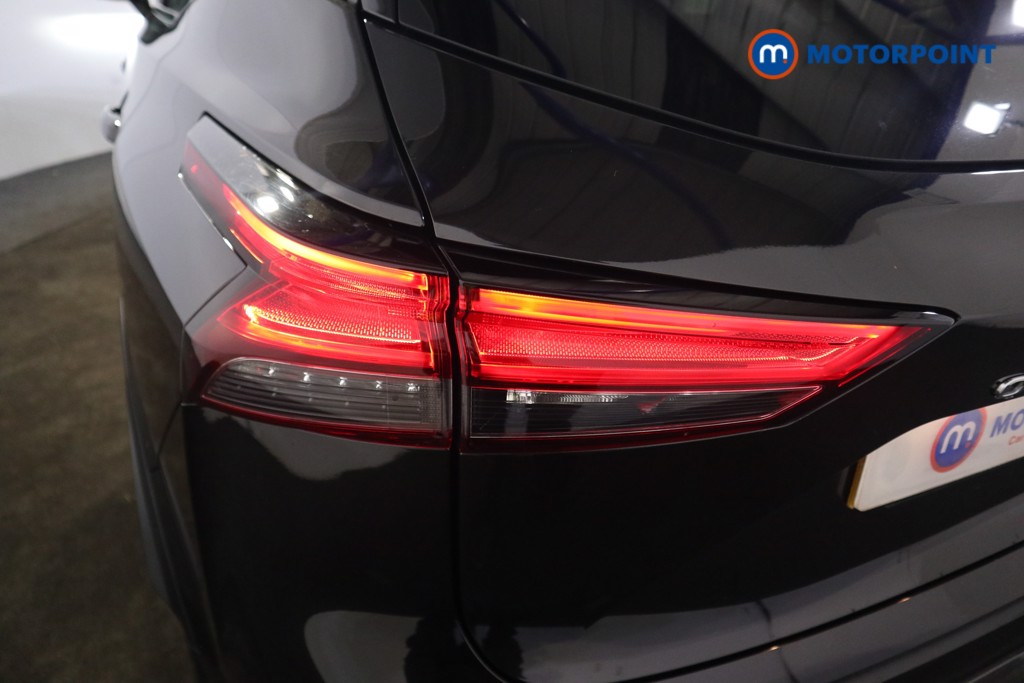 Nissan Qashqai Tekna Manual Petrol SUV - Stock Number (1587938) - 19th supplementary image
