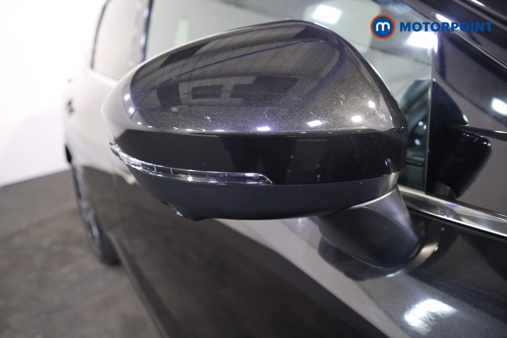 Nissan Qashqai Tekna Manual Petrol SUV - Stock Number (1587938) - 23rd supplementary image