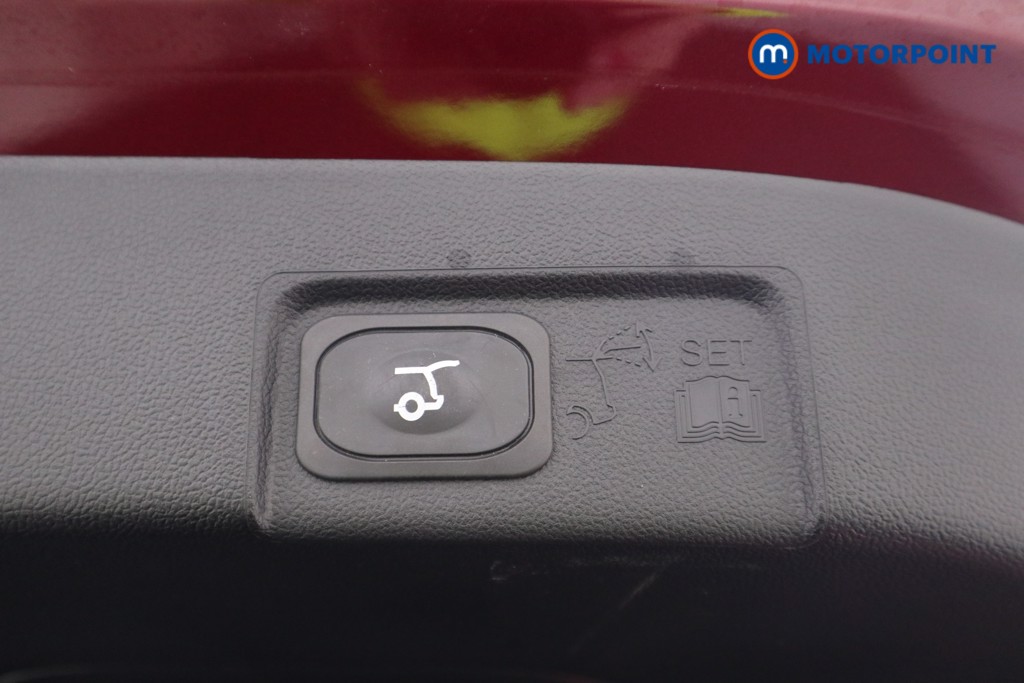 Ford Puma Vivid Ruby Edition Manual Petrol SUV - Stock Number (1588000) - 19th supplementary image