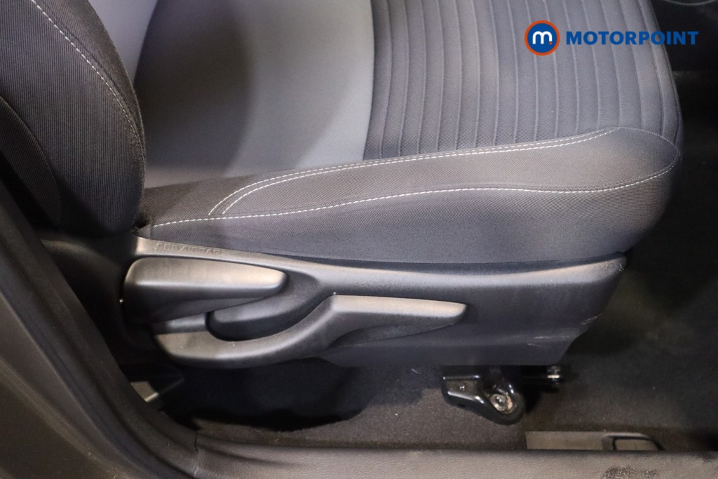 Toyota Yaris Icon Tech Manual Petrol Hatchback - Stock Number (1588034) - 16th supplementary image