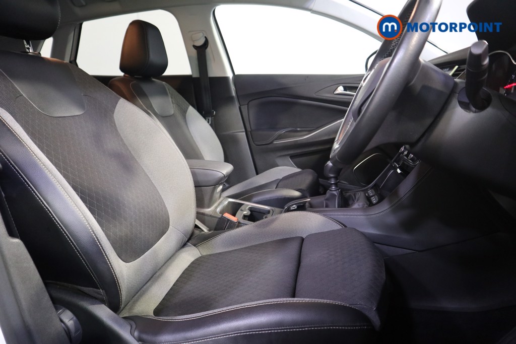 Vauxhall Grandland X Griffin Manual Petrol SUV - Stock Number (1588050) - 17th supplementary image