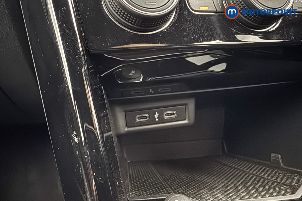 Volkswagen T-Roc Black Edition Automatic Petrol SUV - Stock Number (1588068) - 13th supplementary image