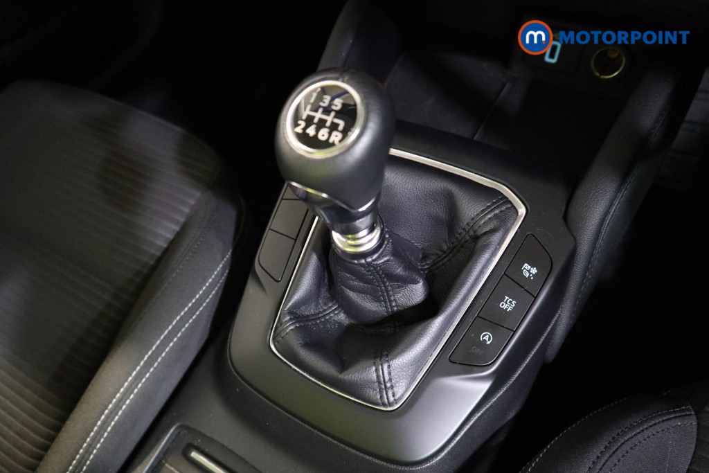 Ford Focus Titanium Manual Petrol Hatchback - Stock Number (1588175) - 11th supplementary image