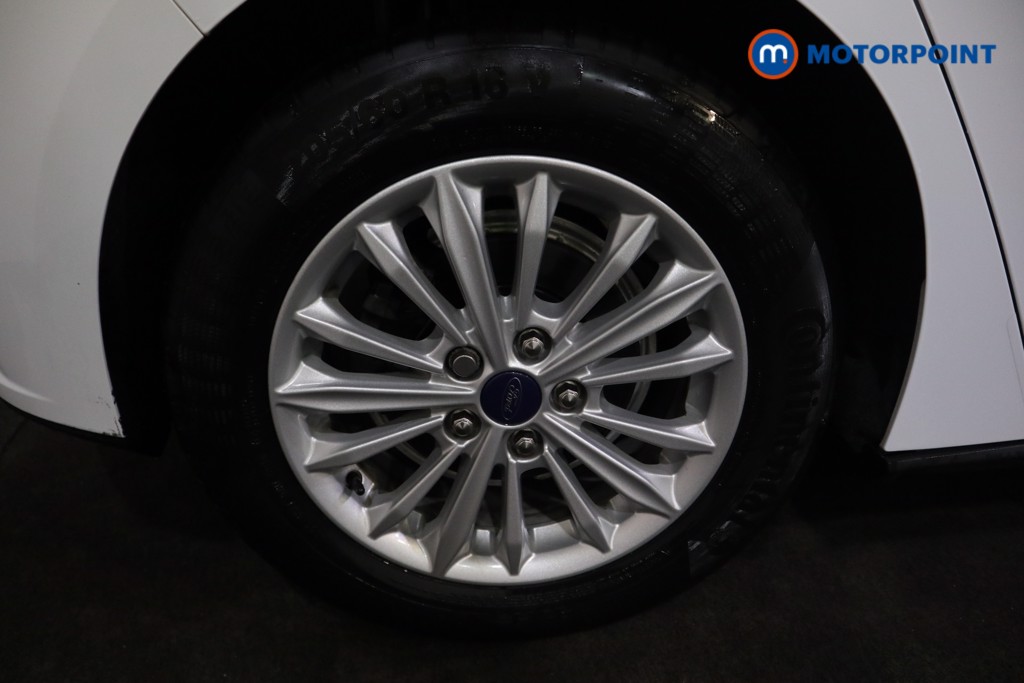Ford Focus Titanium Manual Petrol Hatchback - Stock Number (1588175) - 20th supplementary image