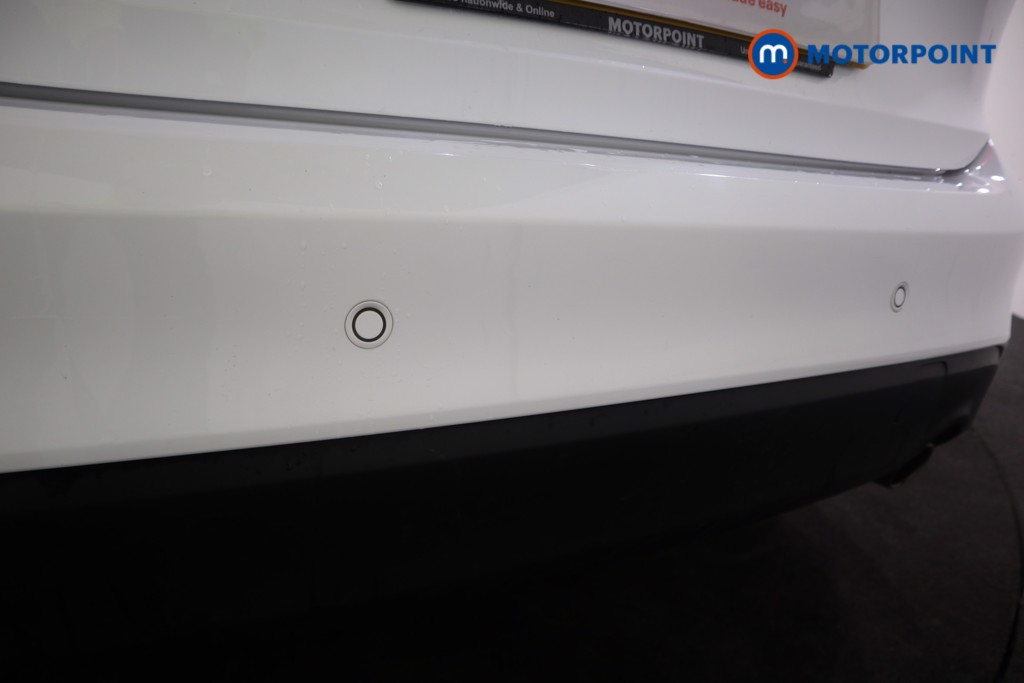 Ford Focus Titanium Manual Petrol Hatchback - Stock Number (1588175) - 24th supplementary image