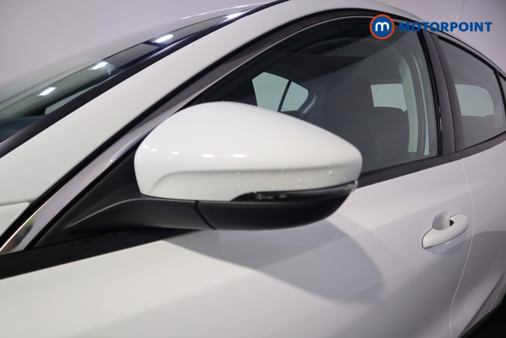 Ford Focus Titanium Manual Petrol Hatchback - Stock Number (1588175) - 29th supplementary image