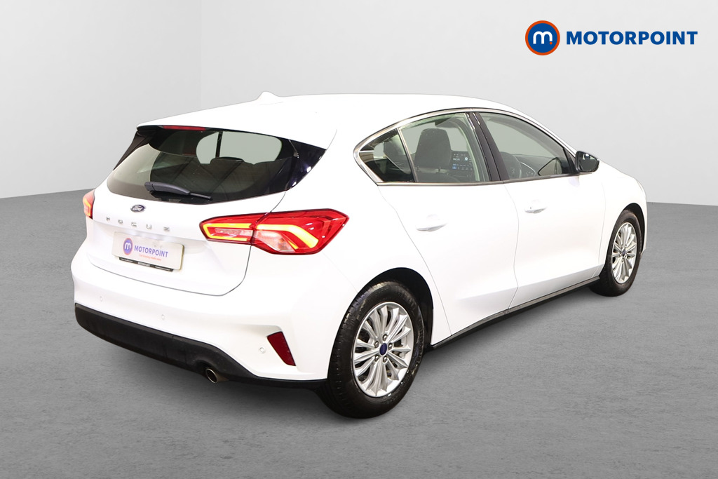 Ford Focus Titanium Manual Petrol Hatchback - Stock Number (1588175) - Drivers side rear corner